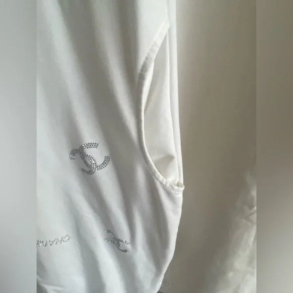 Chanel White T-Shirt Dress with Silver Accents & Pockets - Picture 3 of 5